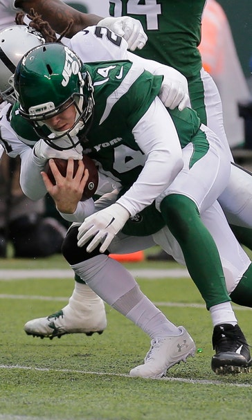 Darnold leads Jets to third straight win, 34-3 over Raiders